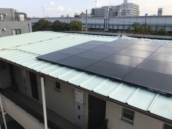 劣化した金属屋根
