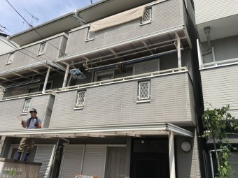 ベランダポリカ製波板屋根