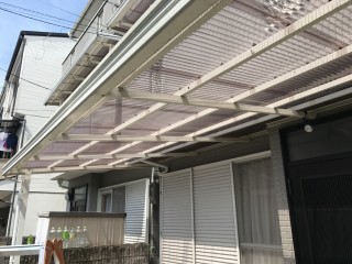 ベランダポリカ製波板屋根