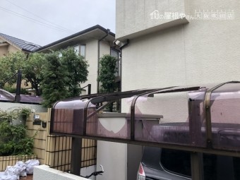 台風で破損したポリカ屋根