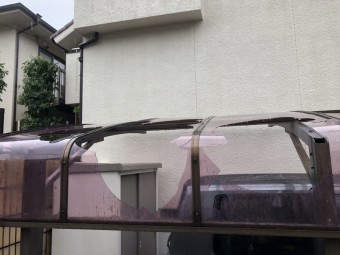台風で破損したポリカ屋根