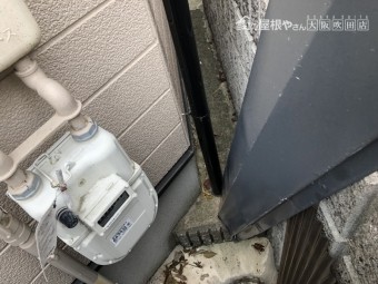 台風で落下した棟板金