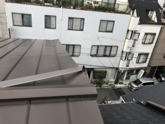 ガルバリウム鋼板屋根飛散