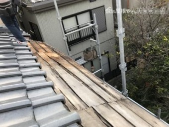 庇板金葺き替え 下地木