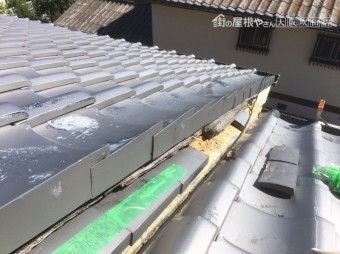 のし瓦ずれ
