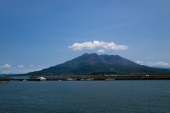 pixta_24102377_M