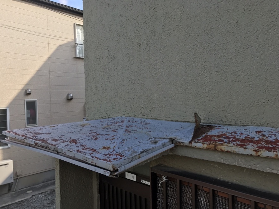 庇屋根の雨漏り調査