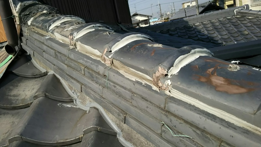 ５段熨斗瓦の棟