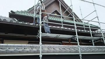 足場作成の様子