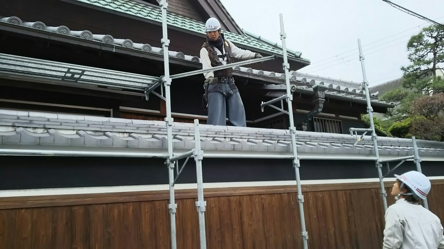 足場作成の様子