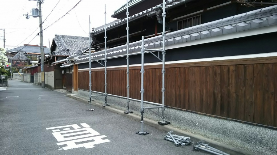 足場作成の様子