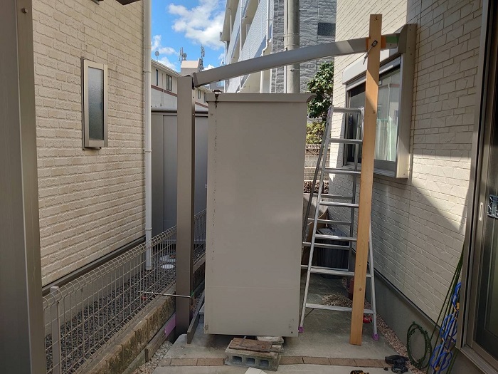 テラス屋根の延長工事を行う前の様子