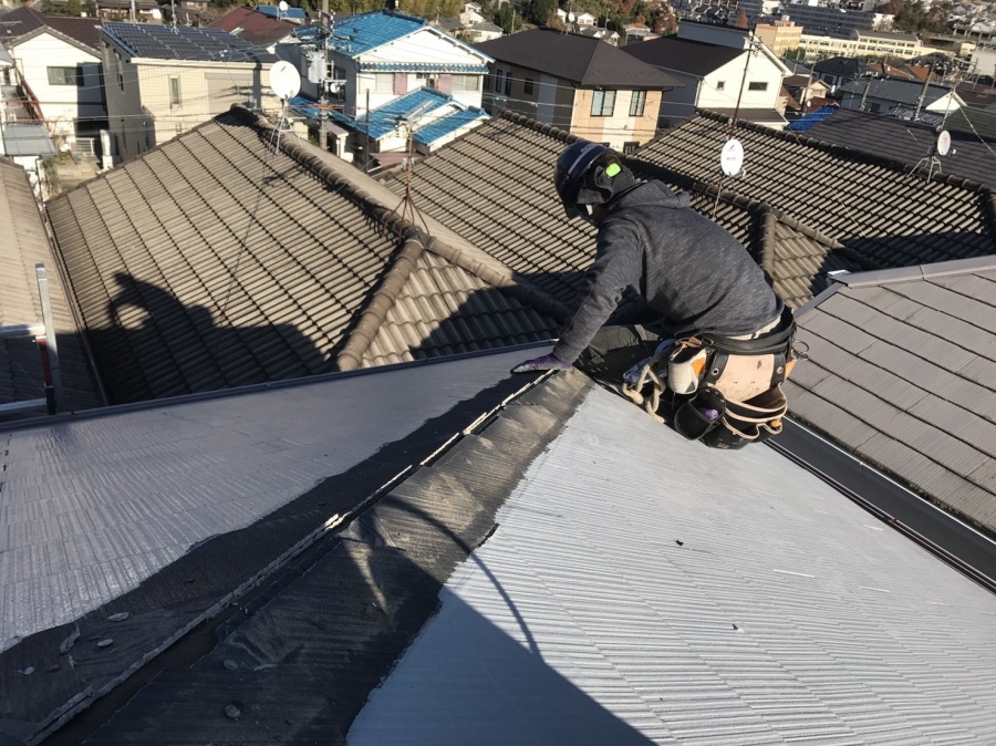 既存棟板金の取り除き