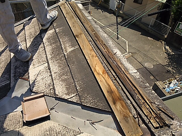 既存棟板金の解体