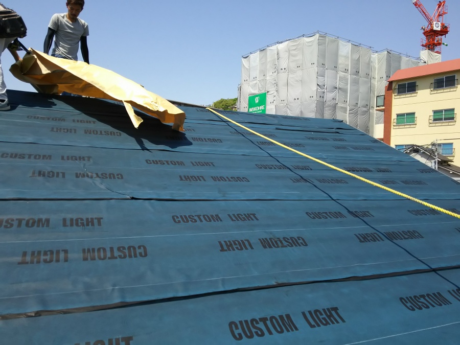 アスファルトルーフィング施工完了