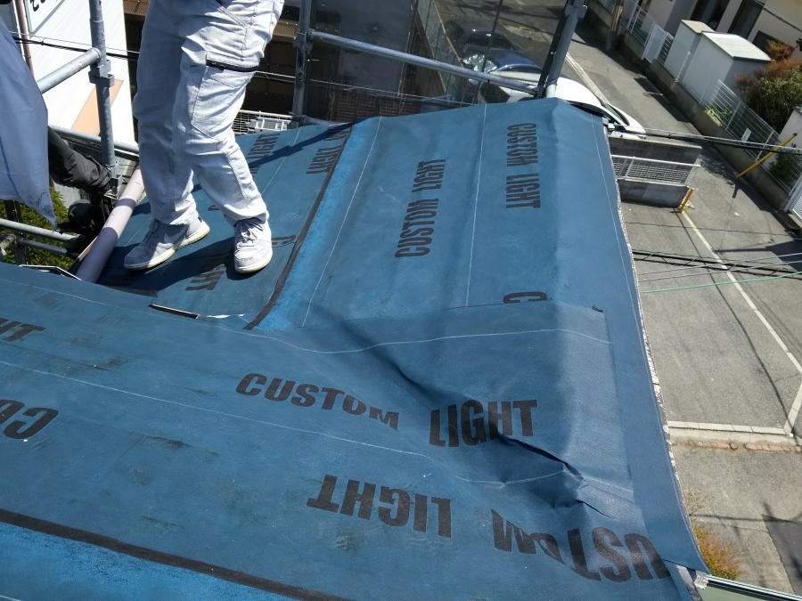 アスファルトルーフィング施工完了