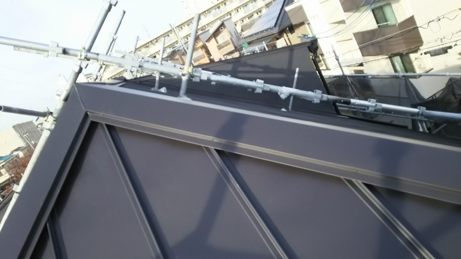 屋根重ね葺き工法(カバー工法)