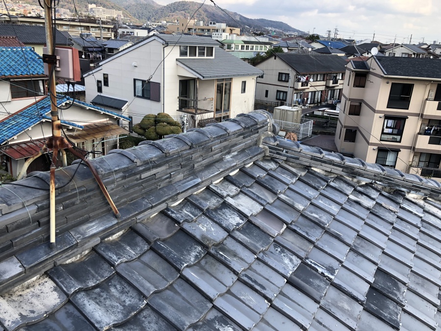 ７段熨斗瓦の棟