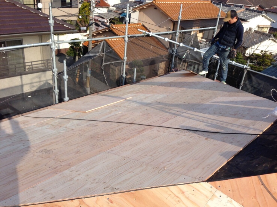 屋根葺き替え工事　下地