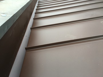 下屋根カバー工事立平の施