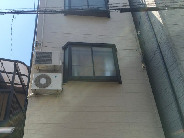 大阪市 サイディング塗装！色あせ、黒ずみが目立つ外壁を塗装でリフォーム