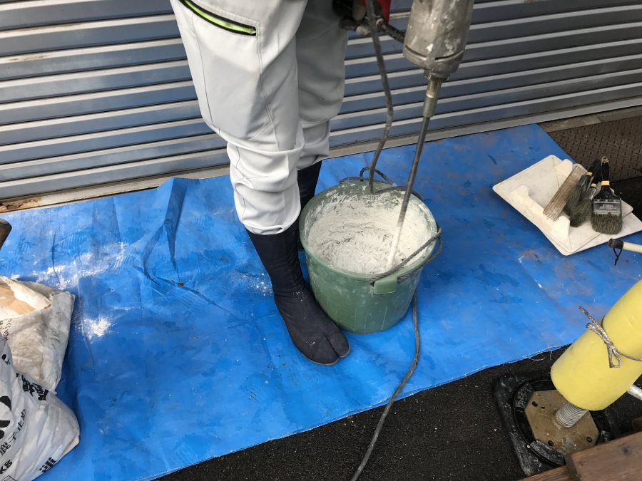 漆喰詰め直し工事　漆喰