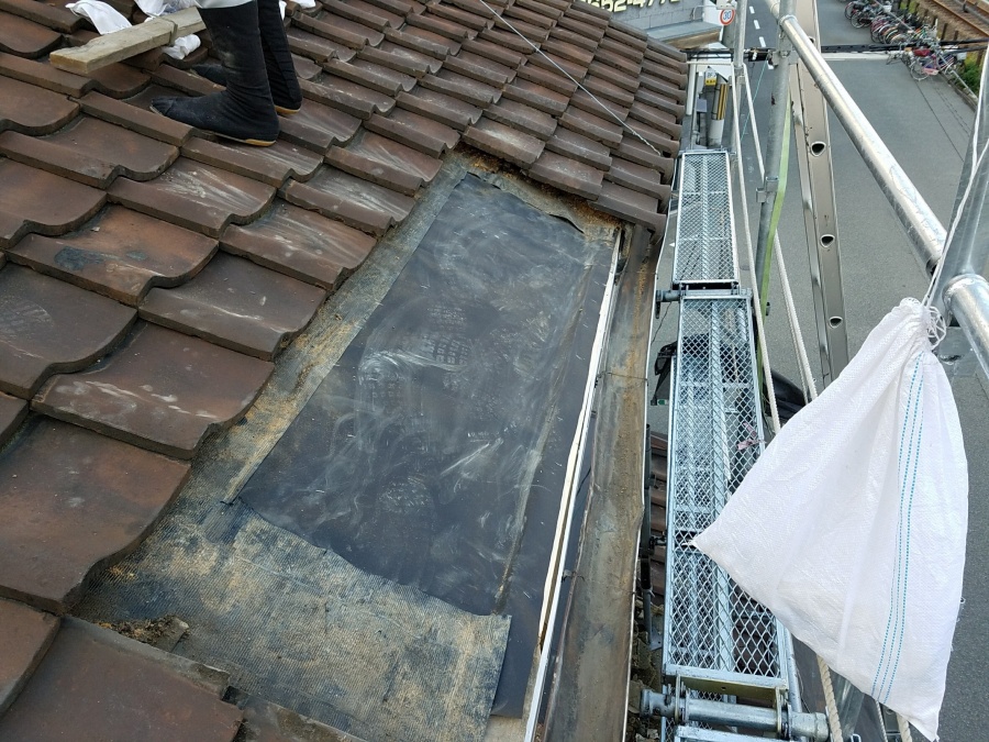 防水シートの復旧