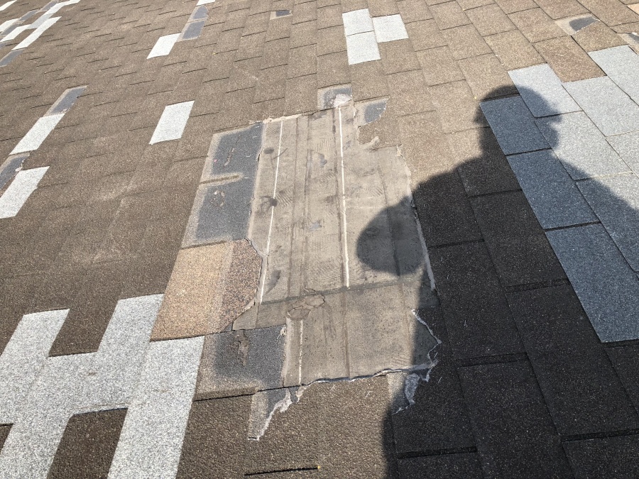 アスファルトシングル施工　めくれ