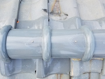 防災棟施工　丸瓦施工