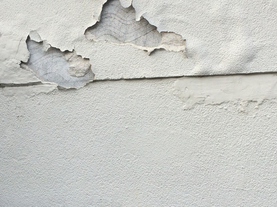 ブロック塀の塗装剥がれ