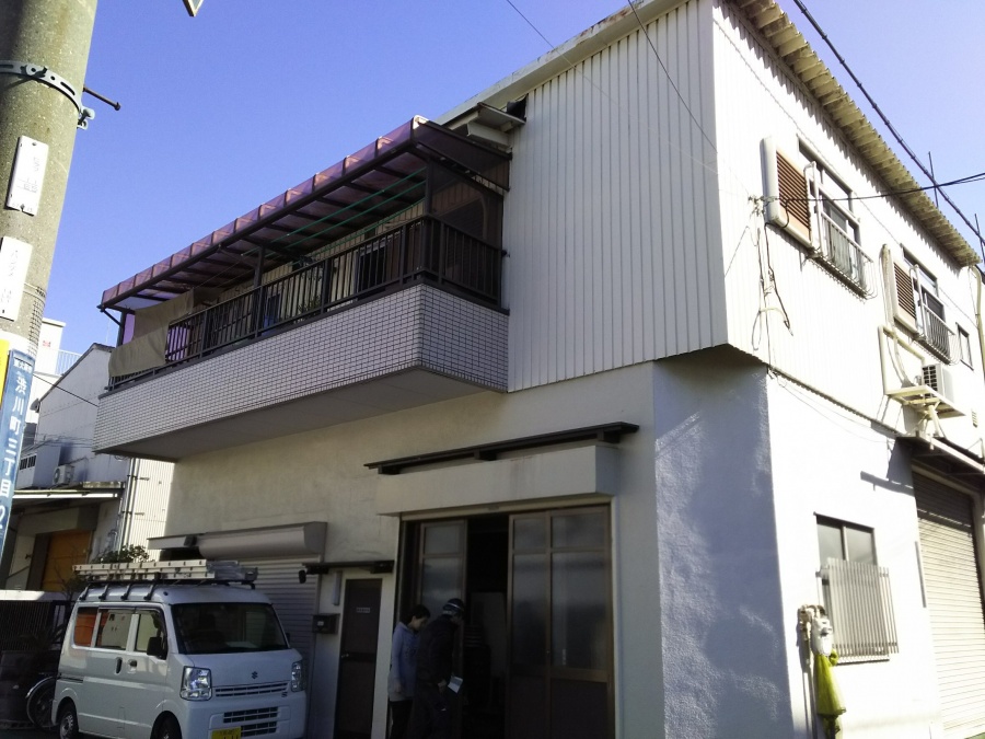 庇板金葺き替え　到着