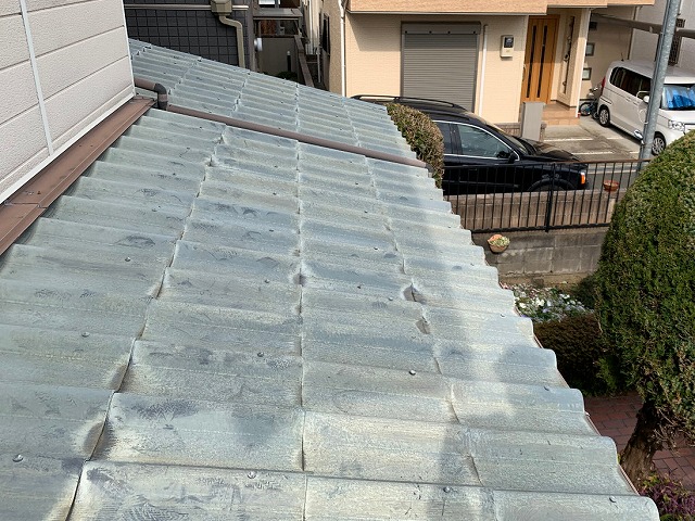 葺き替え前の屋根