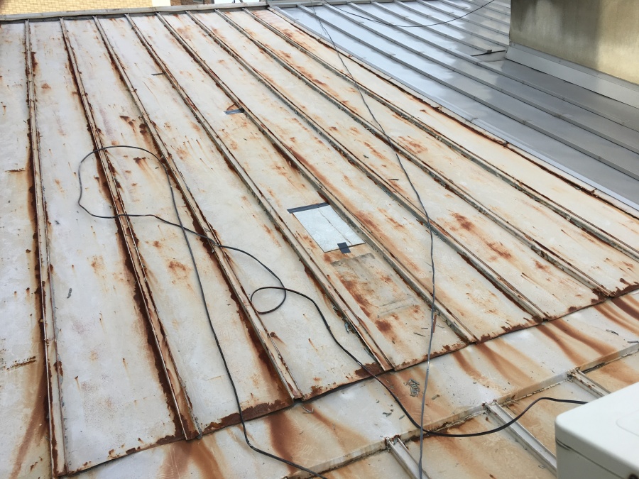 瓦棒屋根の雨漏りによるサビなどの劣化