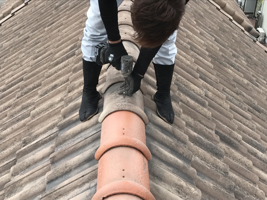 棟瓦　ビス打ち