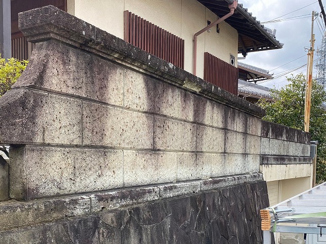塗装リフォーム前のブロック塀