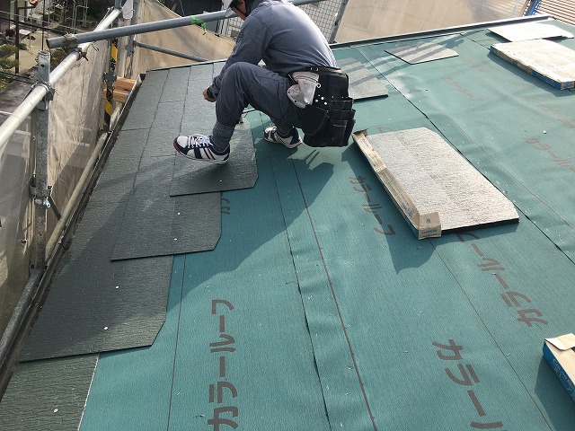 瓦からコロニアルへの葺き替え