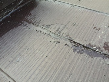 下屋根工事施工前の様子