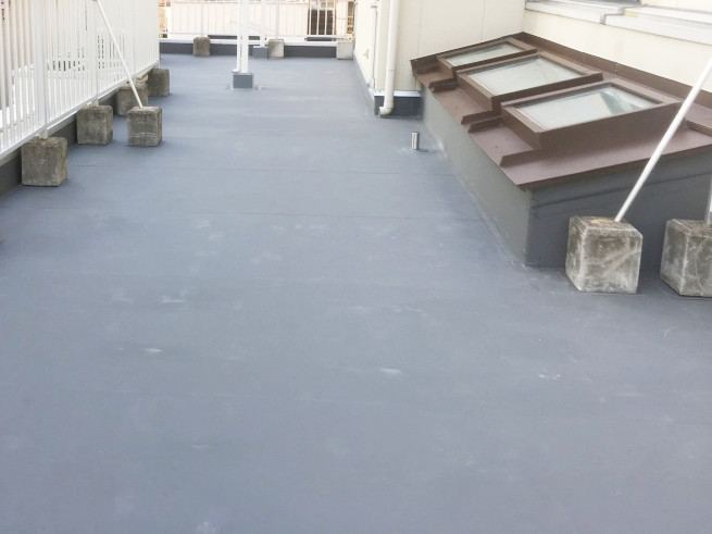 施工後の屋上防水層