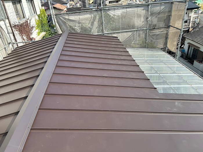 箕面市｜金属屋根の雨漏り