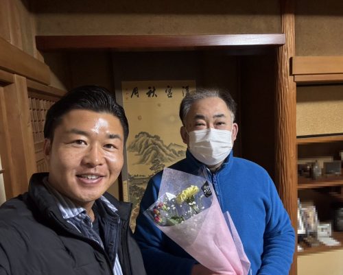 倉庫屋根葺き替えと雨樋工事をさせて頂いたK様