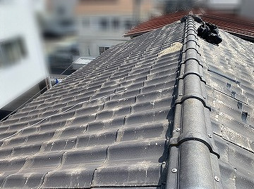 葺き替え前の屋根