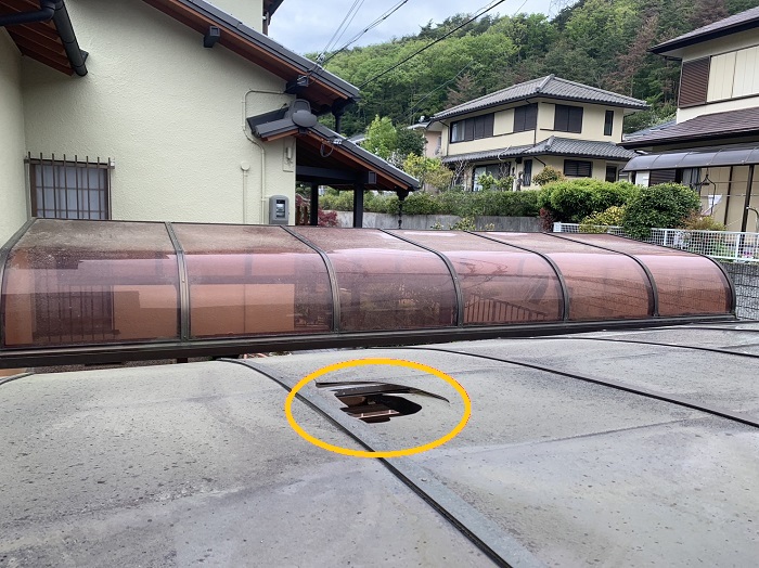豊中市｜強風でカーポートの屋根が落下！破損箇所を点検・修理
