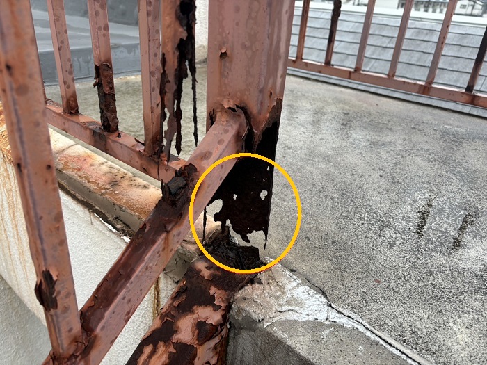 池田市｜貸店舗にて老朽化した鉄骨階段の修理見積もりを実施
