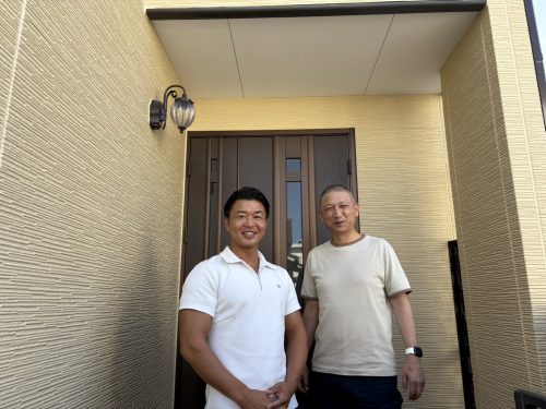 屋根カバー・外壁塗装・ベランダ防水工事をさせて頂いたH様