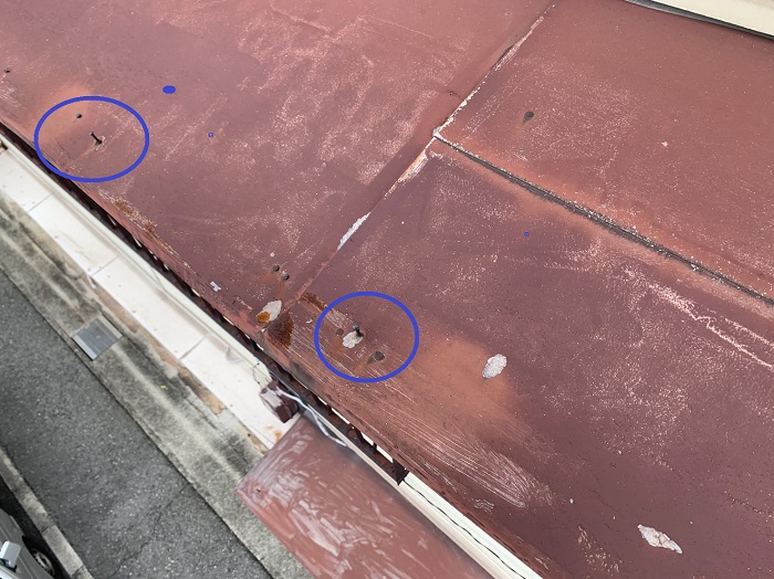 豊中市｜庇屋根リフォーム事例！劣化したトタン屋根を新しく張り替え