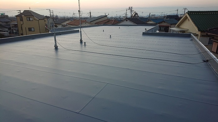 豊中市｜マンションで雨漏り発生！陸屋根の調査からおすすめの防水工事まで徹底解説