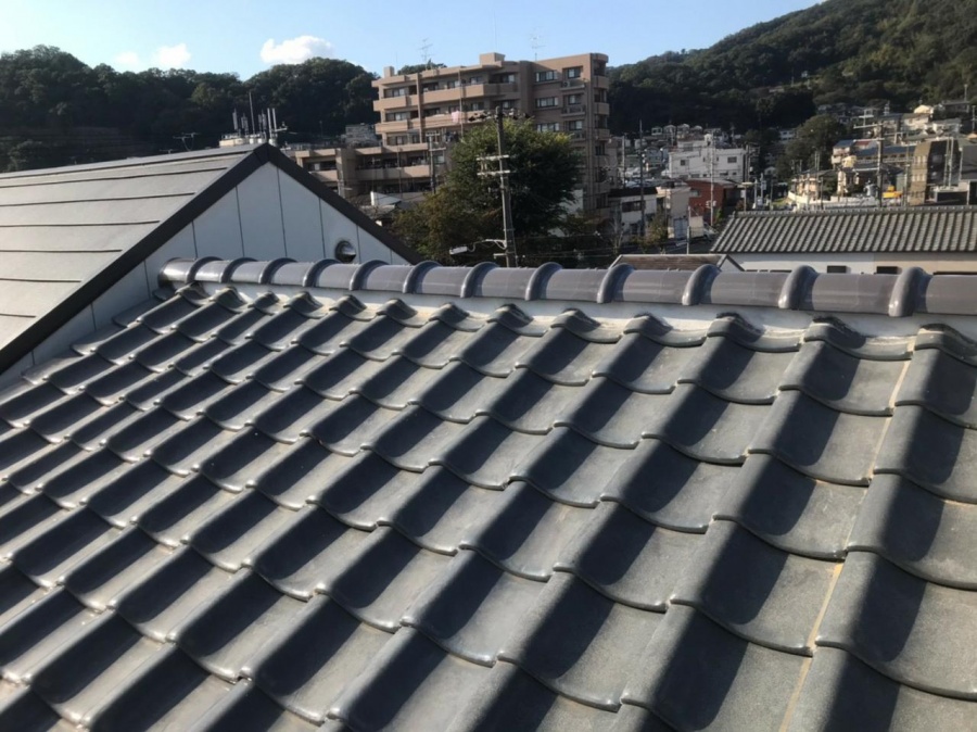 茨木市｜台風対策に棟板金交換！屋根被害を防ぐ板金工事とは