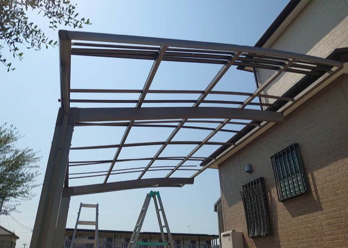 カーポート屋根のアクリル板撤去完了