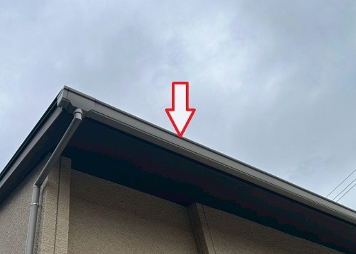 茨木市でエスロンVM１２０Ⅱを用いて住宅用の軒樋交換を行った後の様子