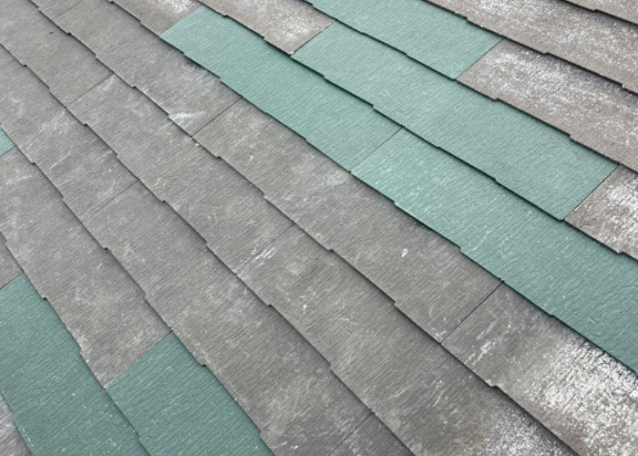 吹田市でスレート屋根差し替え修理を行った様子